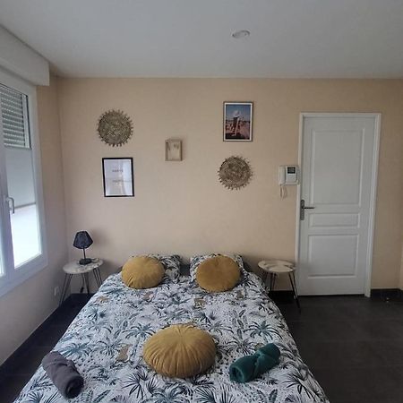 Logement En Hypercentre Dans Une Residence Amiens Bagian luar foto