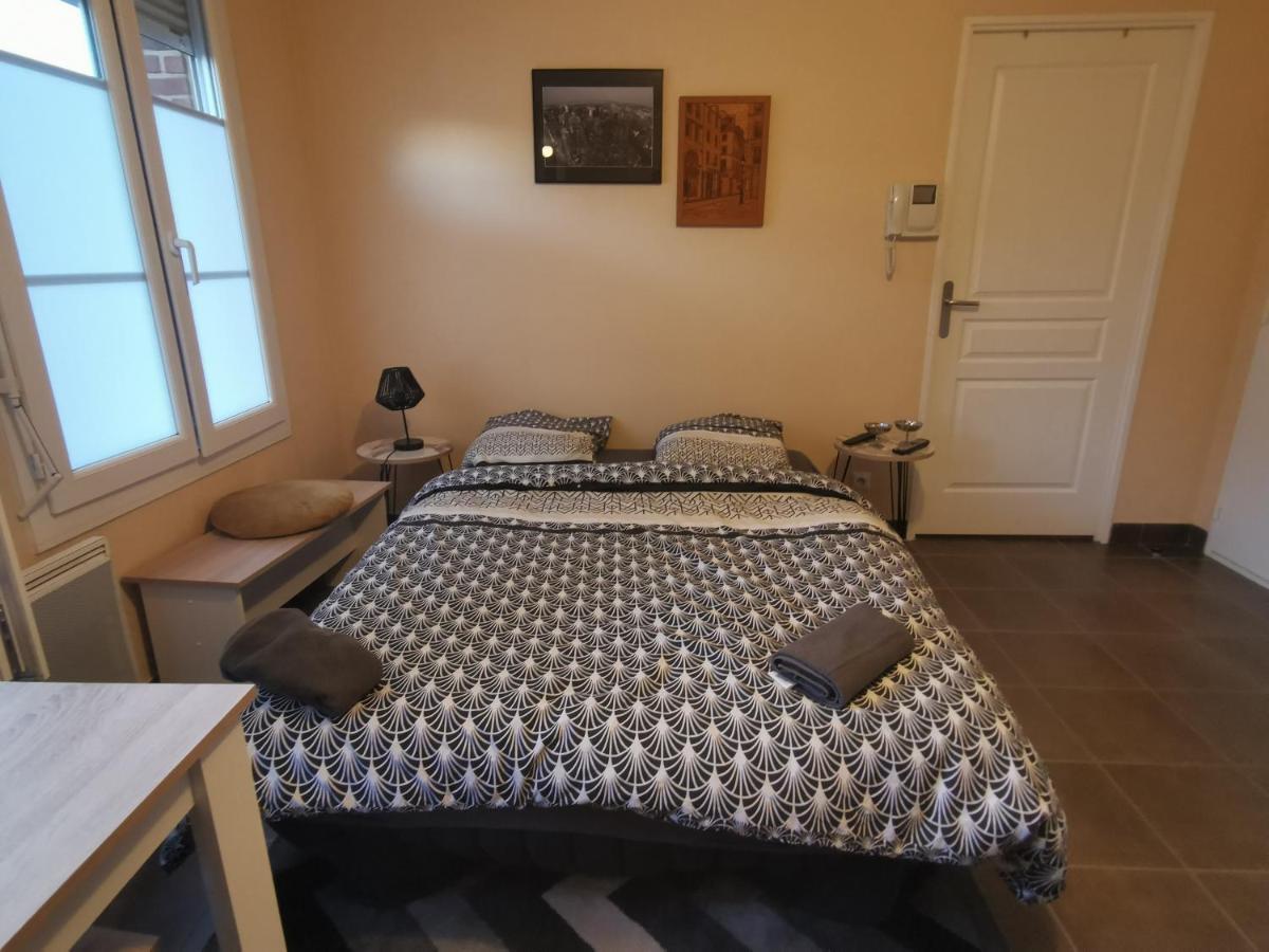 Logement En Hypercentre Dans Une Residence Amiens Bagian luar foto