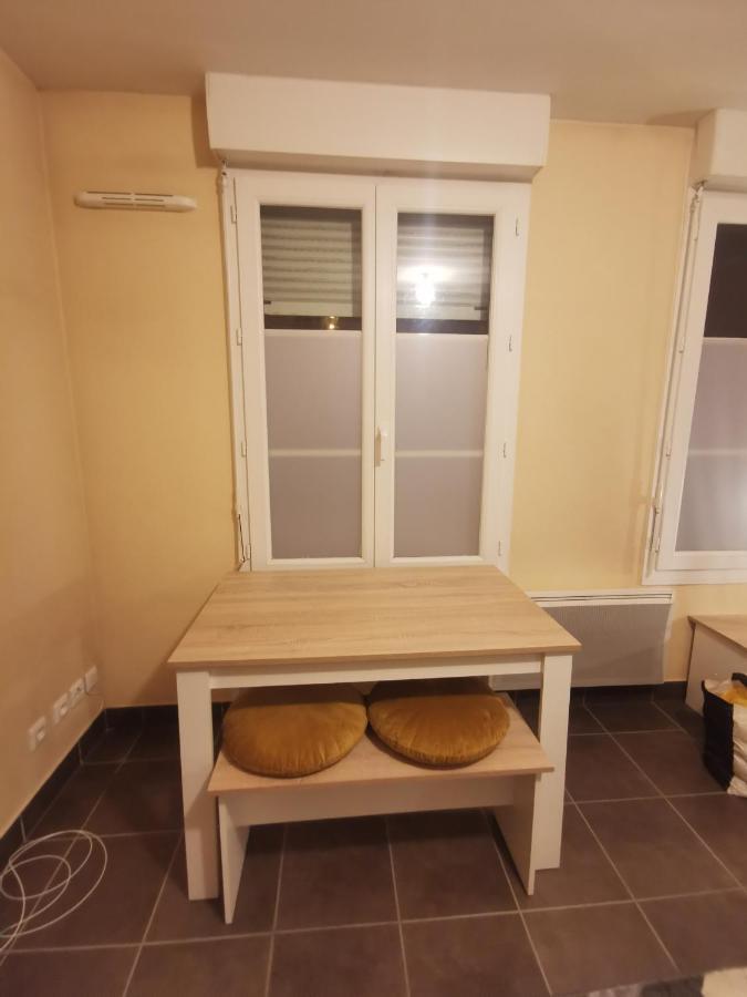 Logement En Hypercentre Dans Une Residence Amiens Bagian luar foto