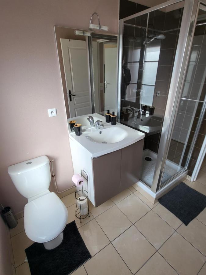 Logement En Hypercentre Dans Une Residence Amiens Bagian luar foto